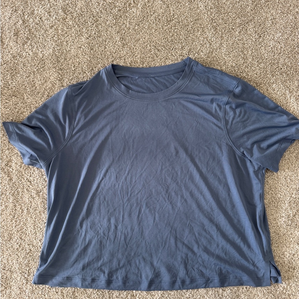 Lululemon ultralight waist length T shirt